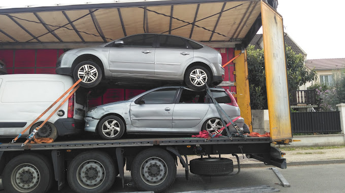 Aperçu des activités de la casse automobile AUTO PIECES DES MUREAUX située à LES MUREAUX (78130)